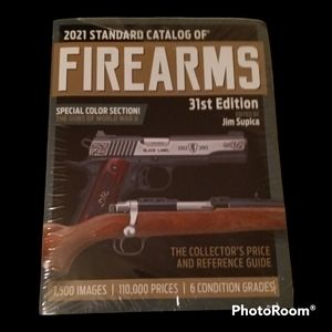 NWT 2021 Standard Catalog of Firearms